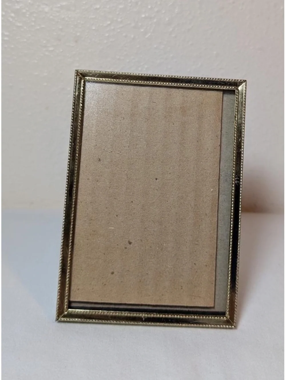 Vintage Gold Small 3.5x5 Inch Decorative Metal Picture Frame with Stand